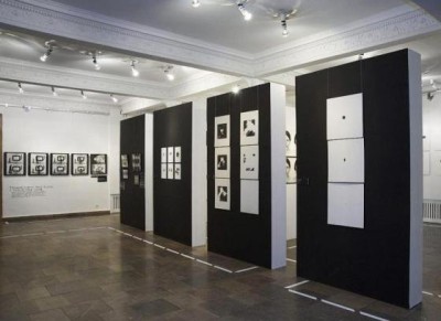 Conceptualism. Photographic medium.