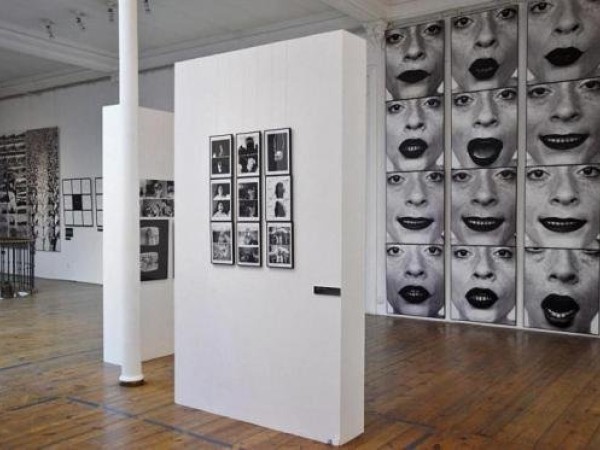 Conceptualism. Photographic medium.